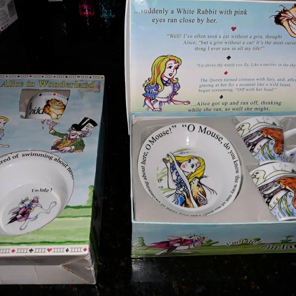 2 collectible Alice in Wonderland Tea Set